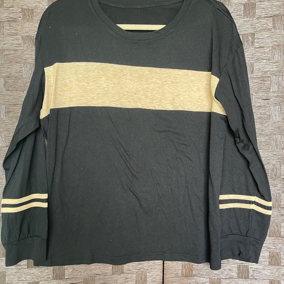 Black & Tan Stripe Two-Piece Lounge Set – Size M - Picture 7 of 7